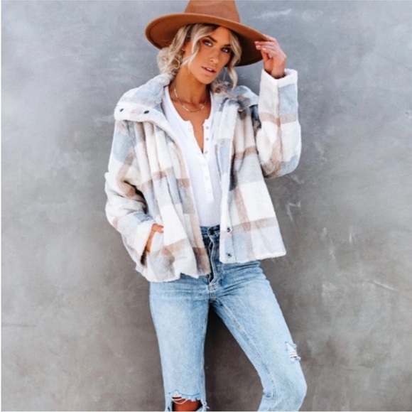 ACOA faux fur plaid jacket in size: small - Picture 1 of 6